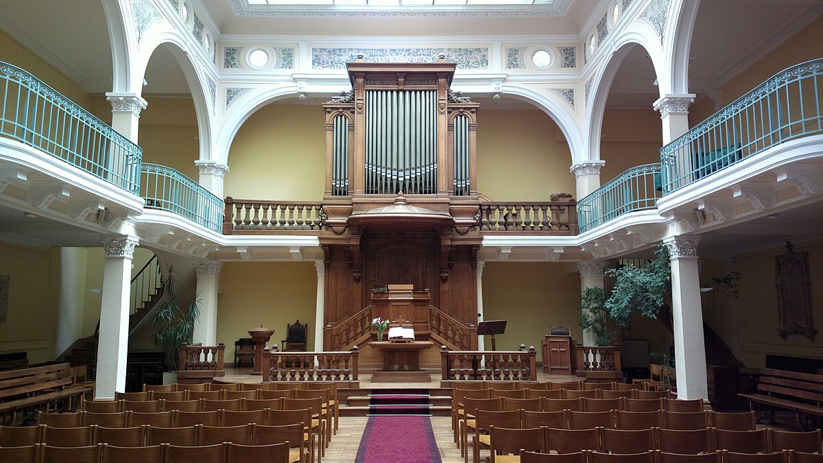 Du Classique à l’Inattendu - Arrière-plan